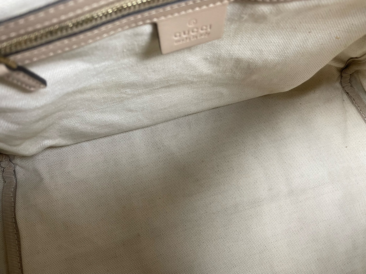 Gucci Medium Boston Bag Beige