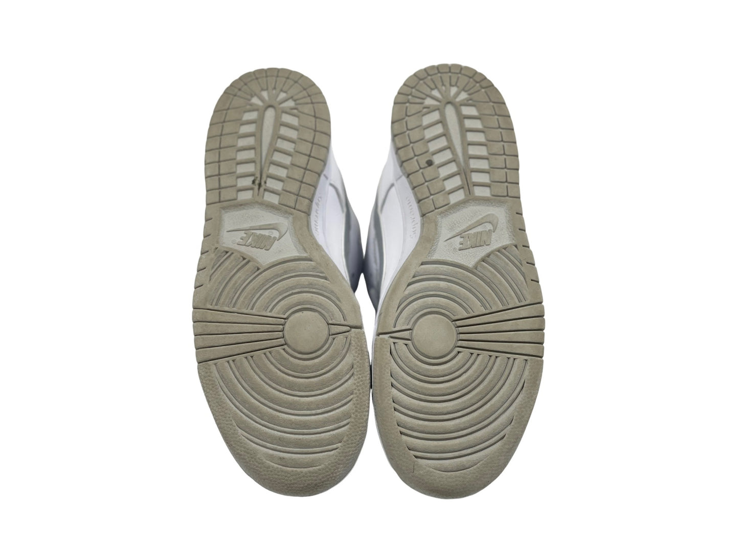 Supreme x Nike Dunk SB Low