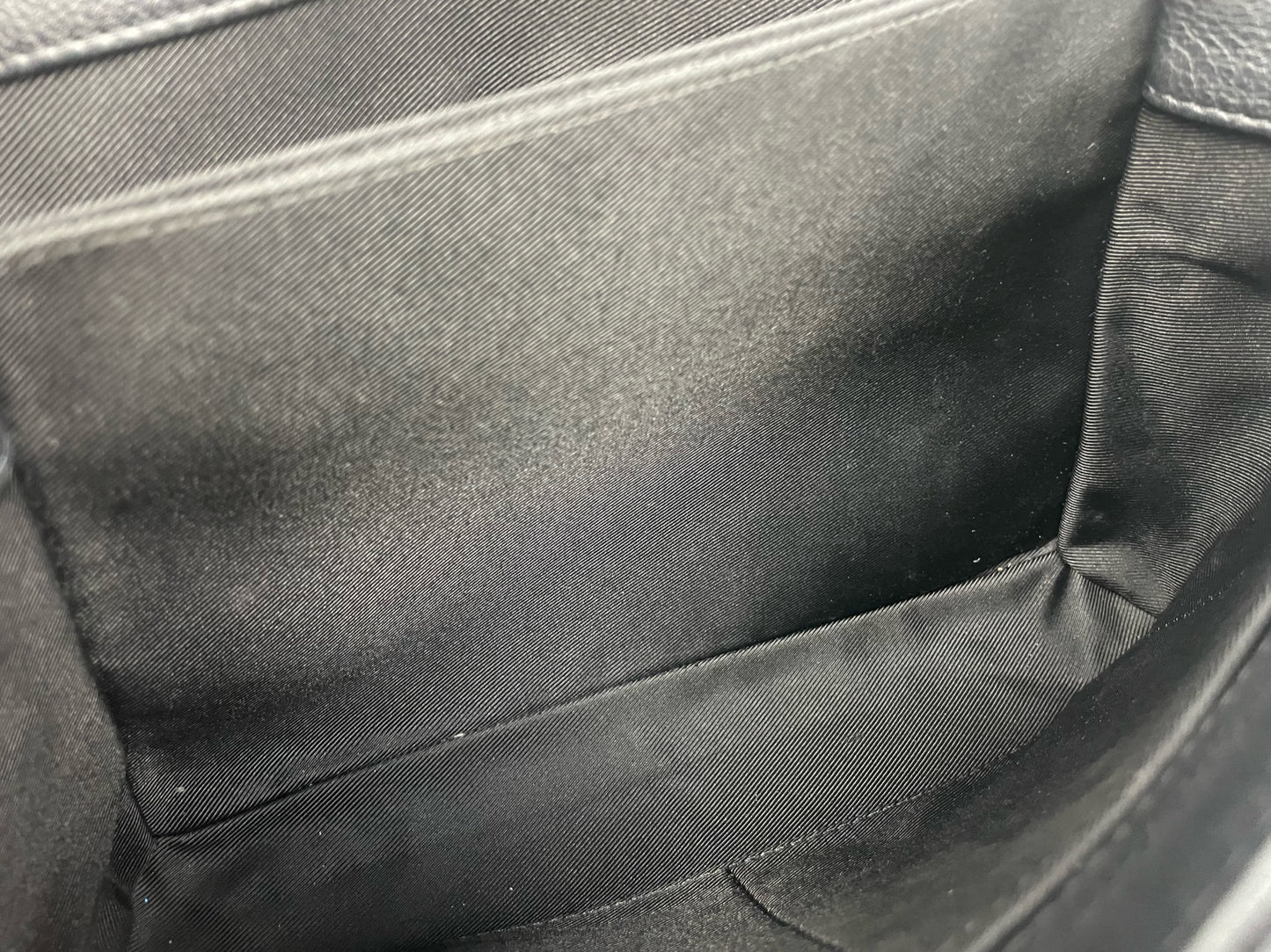 Louis Vuitton LV Lockme 2 Leather Bag