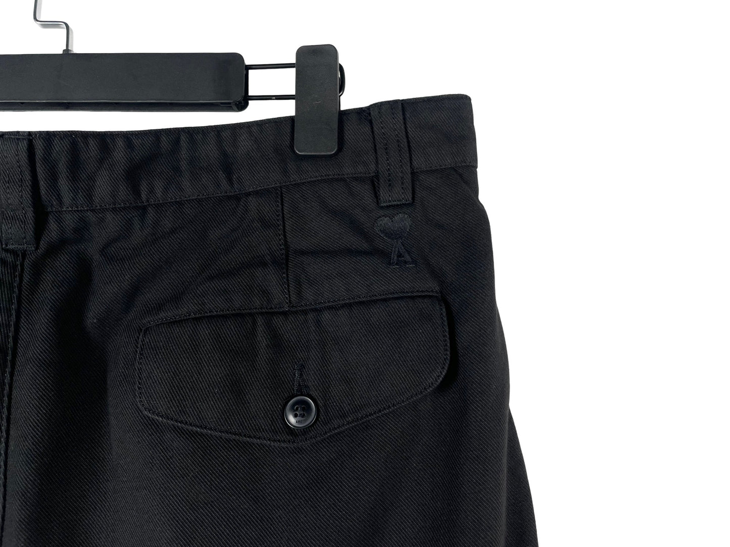 Ami Paris Small Logo Embroidered Wide-leg Shorts