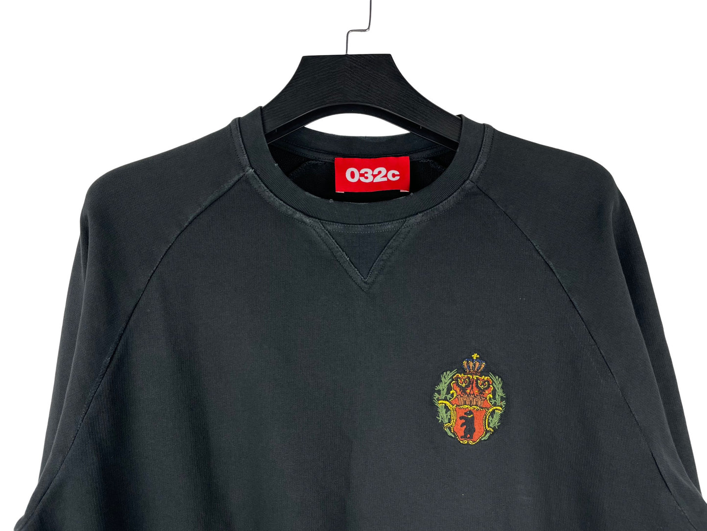 032c Black Bär Team Sweatshirt