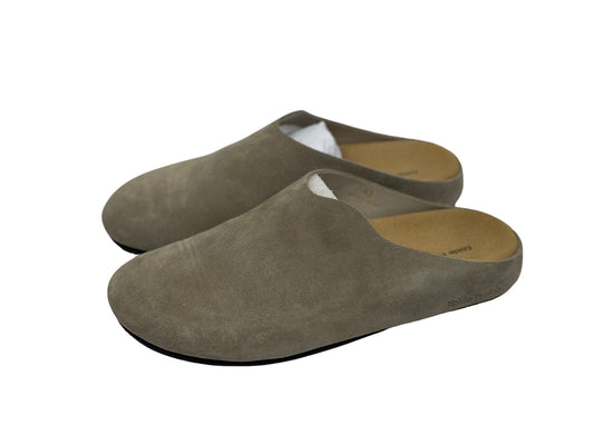 Epide Prefab Suede Slipper